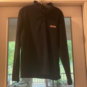 Vineyard vines pull over